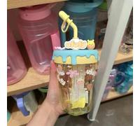 Shein Botella de agua de 560ml/18.94oz de la serie de flores Ufufy de Disney Winnie the Pooh, con pajita agitadora, de plástico, de gran capacidad, a prueba