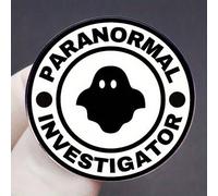 Shein Broche de detective fantasma de Halloween, insignia de pasador de dibujo animado de esqueleto de Halloween, emblema de metal, regalo barato para ropa,