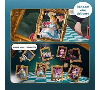 Shein Caja ciega de adornos de princesa de la serie Art Gallery de Disney Alicia en el País de las Maravillas. Estos lindos regalos decorativos con imán tie