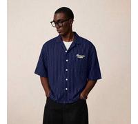 Shein Camisa de manga corta con rayas de hormiga teñida de hilo para hombre, serie STYNVO con bordado de letras, estilo clásico, adecuada para ocasiones for
