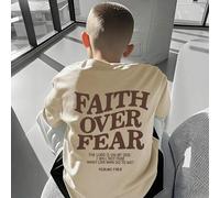 Shein Camiseta casual de estilo urbano para niños, diseño de cuello redondo y manga corta, impresa con "La fe vence al miedo, el Señor está conmigo, no teme