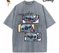 Shein Camiseta de algodón para hombre con licencia Disney para las fiestas familiares de 2026. Con estampado de Stitch, cuello redondo lavado, tacto suave y