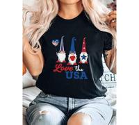 Shein Camiseta de mujer con estampado de gnomo patriótico, diseño de gnomos que aman a EE. UU. en una camiseta unisex premium de Bella + Canvas, disponibl