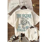 Shein Camiseta gráfica "El océano está llamando", estampado de tortuga marina para outfit de verano de mujer, atuendos de vacaciones en la playa - Camiseta