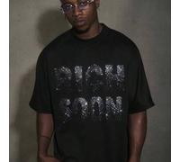 Shein Camiseta gráfica holgada y casual para hombres con aplicaciones de rhinestones que dicen "RICH SOON", adecuada para uso diario, regalo para novio/espo