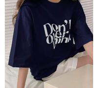 Shein Camiseta holgada con texto gráfico "No pienses demasiado"