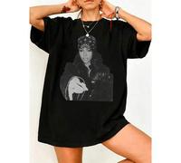 Shein Camiseta oversize con retrato de pañuelo retro, camiseta gráfica 100% algodón en blanco y negro para merchandising de fans de leyendas del R&B, ropa c