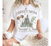 Shein Camiseta Retro Disney Mom Club, Camiseta con Motivo "Esta Mamá Vive de Café y Magia", Camiseta de Mamá Mágica, Regalo de Viaje a Walt Disney World par