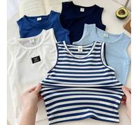 Shein Compra 1 y llévate 4 gratis, Conjunto de 5 piezas de camiseta de tirantes informal con parche de letra para niño pequeño, adecuado para actividades al