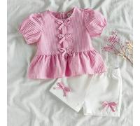 Shein Conjunto casual de 2 piezas de niña bebé con blusa de manga corta abullonada con volantes y moño a rayas, y shorts