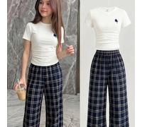Shein Conjunto de 2 piezas de moda vintage con patrón de mini logo, pantalones largos a rayas casuales, top de camiseta con cintura ajustada y fruncida & pa