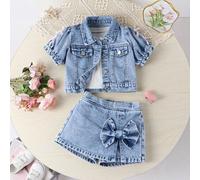 Shein Conjunto de 2 piezas para niñas jóvenes en verano. Estilo de vacaciones dulce y lindo, recomendación de look casual universitario. Azul denim lavado c