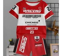 Shein Conjunto de 2 piezas para niños pequeños: Camiseta de manga corta con estampado gráfico de rayas y emblema de carreras Chicago 23, y pantalones cortos