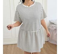 Shein Conjunto de festival de música country talla grande, vestido holgado de punto a rayas lindo tipo babydoll, vestido casual a rayas de manga corta para