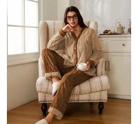 Shein Conjunto de pijama de mujer de manga larga con abertura delantera en bloque de color de jacquard de felpa, pantalones, ropa de invierno, esponjoso, ac