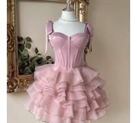 Shein Elegante, romántico y de moda vestido formal de fiesta con corpiño de satén rosa sin tirantes, falda con volantes multicapa. Atuendo para invitada de
