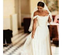 Shein Elegante vestido de novia de satén con hombros descubiertos, corte ceñido y velo para bodas, fiestas de solteros, vacaciones, novias, ocasiones formal
