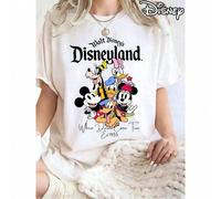 Shein Esta camiseta de verano de algodón con licencia oficial de Disney es el recuerdo de viaje perfecto a Disney 2026. El frente está impreso con personaje