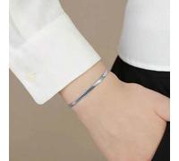 Shein Este brazalete minimalista, casual y de moda, de acero inoxidable con diseño de serpiente redonda y plana, es adecuado para el uso diario y también es