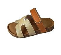 Shein Este es un par de sandalias planas para niña. La parte superior está hecha de cuero beige dorado y marrón. La parte beige dorada está diseñada en form