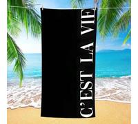 Shein [Estilo elegante] Toalla de playa extra grande de secado rápido - Súper absorbente, de microfibra sin arena, con un diseño de "C'est La Vie" a la moda