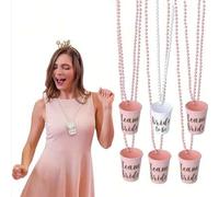 Shein Juego de copas de vino para boda con cadena de cuentas, copas de brindis para novia & novio. Collar de vaso de chupito de plástico elegante, disponibl