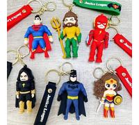 Shein Juego de llaveros de superhéroes de la Liga de la Justicia - Llaveros con los personajes de Batman, Superman, Wonder Woman, Flash y Aquaman | Regalos