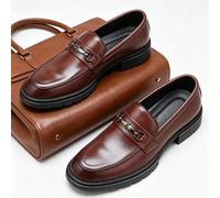 Shein Mocasines de hombre estilo británico de diseñador, cómodos sin cordones, con brogue, punta redonda, de moda, lujo asequible para la vida moderna, forr
