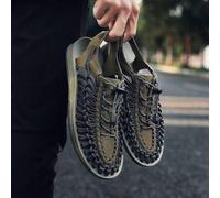 Shein Nuevas sandalias entretejidas para parejas, calzado casual de playa, sandalias romanas, zapatos de agua para senderismo, calzado para caminar al aire