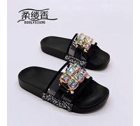 Shein Nuevas sandalias planas de mujer en color negro, marrón y albaricoque con decoración de corazón, estrella, lunares y hebilla metálica, aptas para uso