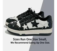 Shein Nuevas zapatillas de lona con estampado de estrella de moda casual, de puntera redonda con cordones, de corte bajo, talla grande (por favor, pida una