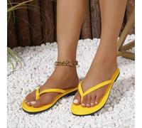 Shein Sandalias de dedo cómodas y elegantes para mujer, moda callejera casual para vacaciones, color amarillo liso para uso diario, planas tipo chanclas apt