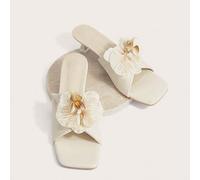 Shein Sandalias de tacón alto de punta cuadrada con diseño de mariposa y orquídea, nuevas para el verano 2025. Zuecos de tacón de gatito con estampado flora