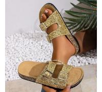 Shein ¡Sandalias de verano que llaman la atención! Estas deslumbrantes sandalias de slip-on doradas brillan. Los destellantes lentejuelas doradas tienen un