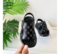 Shein Sandalias deportivas unisex con patrón de oso para niños de 2 a 8 años para verano, sandalias deportivas negras de suela plana antideslizante y resist