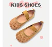 Shein Sandalias planas totalmente cubiertas y lindas para niñas, zapatos casuales cómodos y fáciles de poner, adecuados para vacaciones y uso diario (patrón