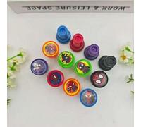 Shein Set de 12 pegatinas de plástico con temática de Marvel Spider-Man, pegatinas de manualidades multicolor DIY para proyectos hechos a mano, regalos de f