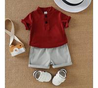 Shein Set de 2 piezas: Camiseta de manga corta con botones y media cartera elegante y minimalista, y pantalones cortos casuales para niño pequeño, adecuado