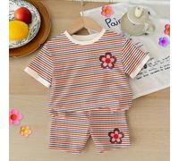 Shein Set de 2 piezas de camiseta gráfica con bordado de rayas y flores de color dopamina y shorts ajustados, camiseta de manga corta de cuello redondo holg