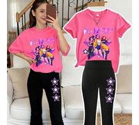 Shein Set de 2 piezas de ropa casual para niñas, que incluye una camiseta holgada con estampado de eslogan neón "K-POP" y grupo de chicas, combinada con pan