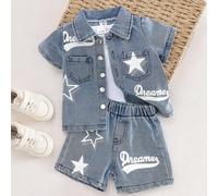 Shein Set de 2 piezas para bebé niño que incluye camisa de manga corta con cuello y estampado de estrellas y letras + pantalones cortos vaqueros de cintura