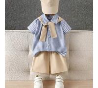 Shein Set de 3 piezas de camisa a rayas y pantalones cortos lisos para niño, estilo casual, corte holgado, adecuado para salidas diarias, actividades escola