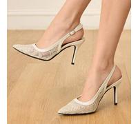 Shein Tacones altos de tacón fino con punta hueca de encaje. El estilo es elegante francés, de lujo ligero para novias, intelectual para ir al trabajo. Tien