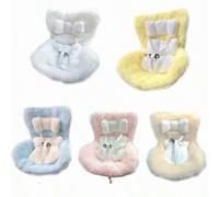 Shein Un asiento especial para Labubu, un clip de ventilación de aire y un soporte de escritorio. Como un adorno interior de automóvil con estilo, viene con