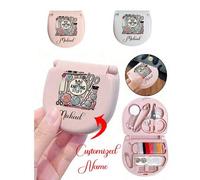 Shein Un kit de herramientas de costura personalizable, que le permite crear su propio nombre, es el regalo perfecto para principiantes en costura; un mini