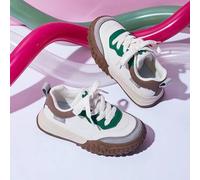 Shein Un par de zapatos deportivos infantiles oficiales de Disney Mickey Family, adecuados para actividades deportivas diarias, vacaciones y uso al aire lib