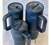 Shein Vaso de acero inoxidable azul marino de 20/30/40 oz con asa y pajita plegable, taza de doble pared con aislamiento al vacío para bebidas frías y calie