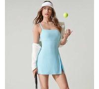 Shein Vestido activo FeatherFit™-Air Sweet Serve con abertura delantera, espalda con giro y corpiño, cintura alta, shorts integrados, bolsillos laterales, a