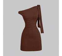 Shein Vestido ajustado sexy con volantes en el hombro oblicuo, que ciñe la cintura, estilo francés chic, minifalda ajustado