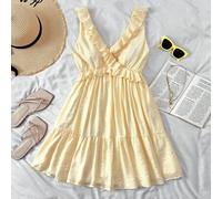 Shein Vestido estilo línea A con cuello en V acanalado y bajo con volantes, de textura tejida amarilla, para vacaciones de adolescentes, set casual de 2 pie